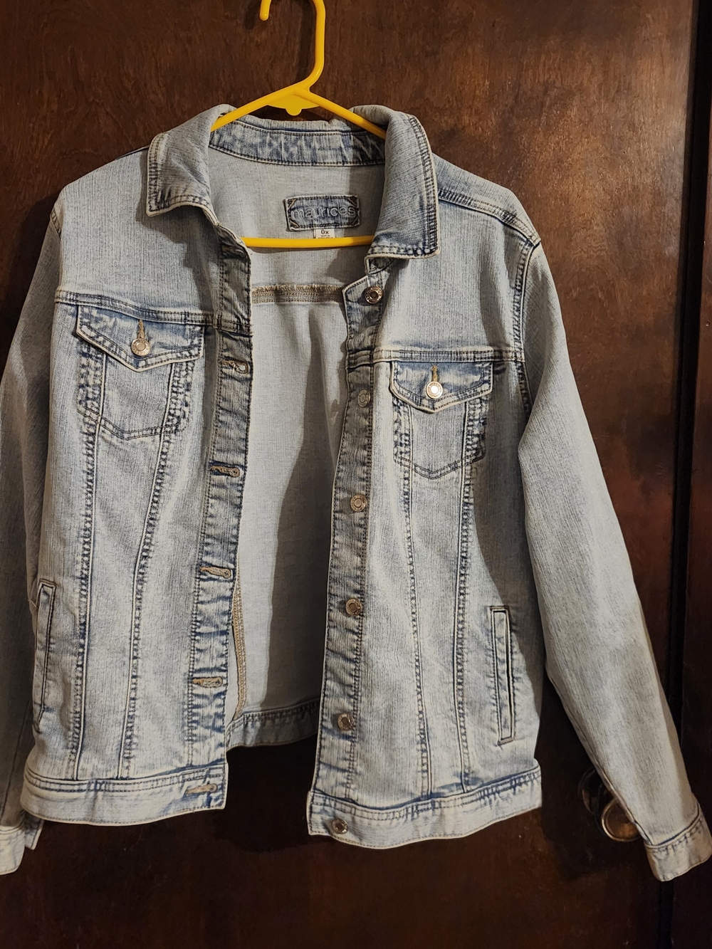 Maurices Light Wash Denim Jacket - Women SIZE 0X Like New Excellent
